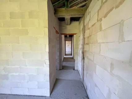 Dom parterowy stan surowy-130m2 1121m2 Szewna
