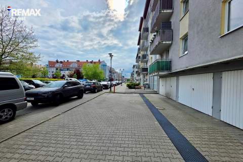 Komfortowe 3 pokoje z garażem Barona