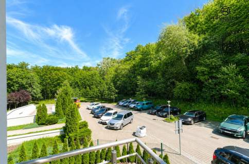 3 POKOJE BALKON HALA GARAŻOWA KLIMATYZACJA