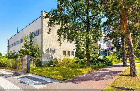 Budynek biurowy, 23 km od centrum Warszawy