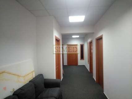Dobry dojazd,biurowiec,recepcja,dostep24h
