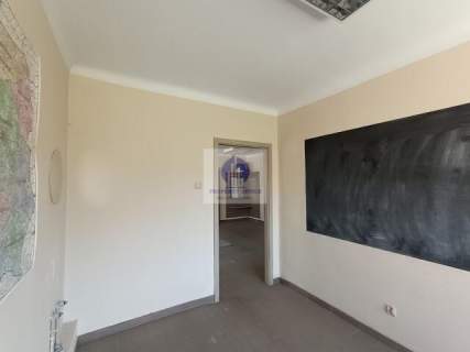 Włochy lokal biurowy 70,20m2 do wynajęcia