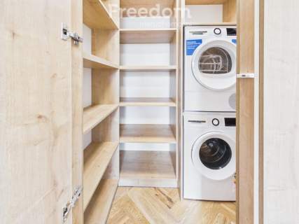 Bez PCC- Wykończone pod klucz Parking, komórka