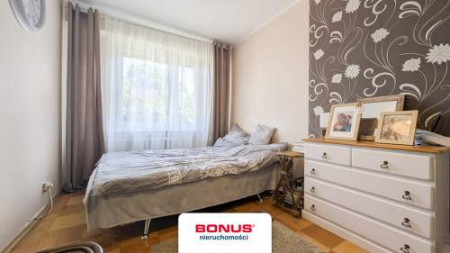 71,9 m 3 pokoje 1. piętro Blisko lasu