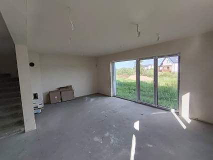 Dom Bliźniak z garażem i ogrodem , 6 pokoi , 166m2