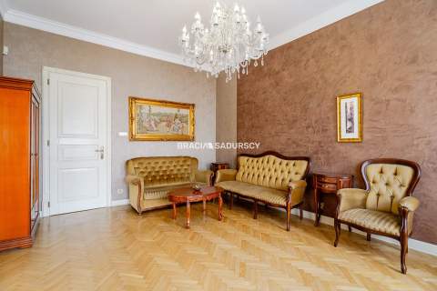 Apartament z duszą tuż przy Plantach, klima, winda