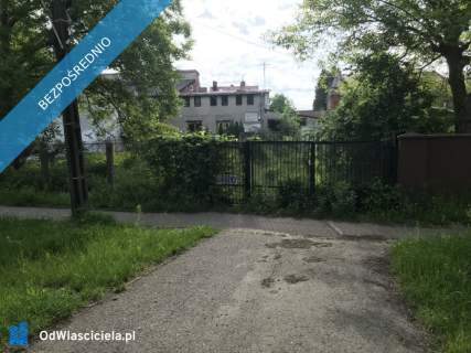 Bezpośrednio Na sprzedaż działka budowlana o powierzchni 580...