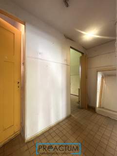 Lokal usługowy z dużą witryną - parter 