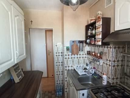 Wyposażone 2 pokoje, odrębna kuchnia, balkon