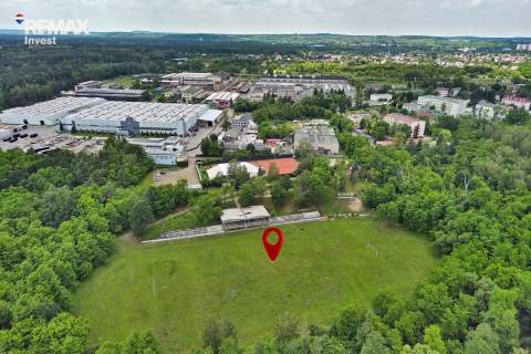 Sprzedam historyczny stadion, teren inwestycyjny