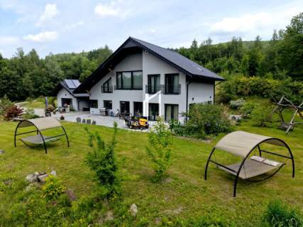 NOWOCZESNA NIERUCHOMOŚĆ INWESTYCYJNA Z PRYWATNYM APARTAMENTEM...