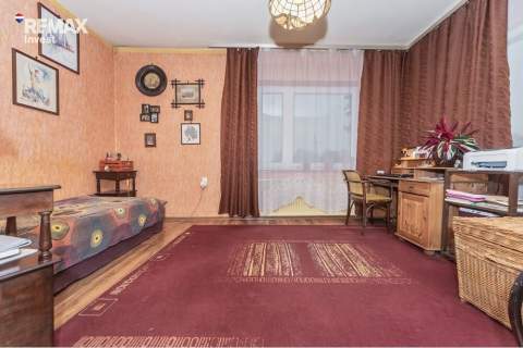 Dom lub biuro z dużym ogrodem w centrum Komorowic