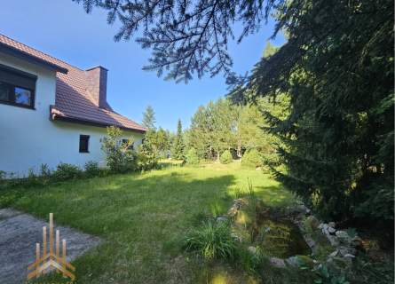 Dom wolnostojący w atrakcyjnej lokalizacji