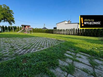 Dom 200 m w Czernicy Dwie niezależne kondygnacje