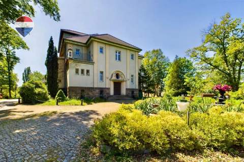 Zabytkowa Willa Otto Fliegela 2,8267 ha ogród