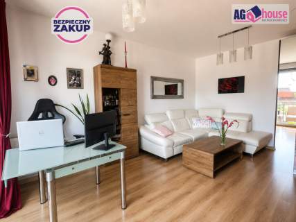 apartament z balkonem Czwarty Żagiel garaż