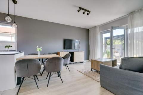4 pok. 76m2, Ogród 140m2, Parking, Garaż - Marki