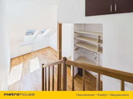 Apartament 2 garaże i komórka