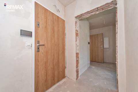 Duże mieszkanie z balkonem i loggią