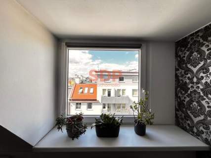Kawalerka na poddaszu, Śródmieście, bud. z lat 90-tych