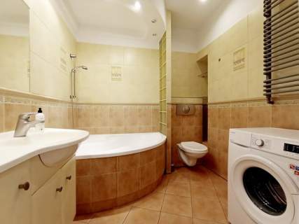 2 pokoje z balkonem i garażem - Lanciego 10D