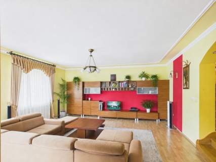 Dom wolnostojący 545 m2 Nowy Targ, os. Gazdy 12D