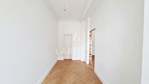  Apartament w najpiękniejszej kamienicy , parter