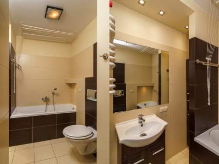 Krysta 3, Wola, 3 pokoje, balkon, parking, ochrona