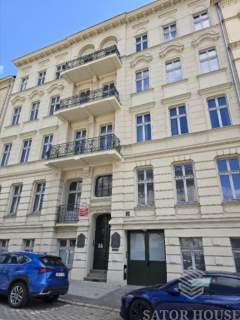 Apartament w odrestaurowanej kamienicy obok Rynku
