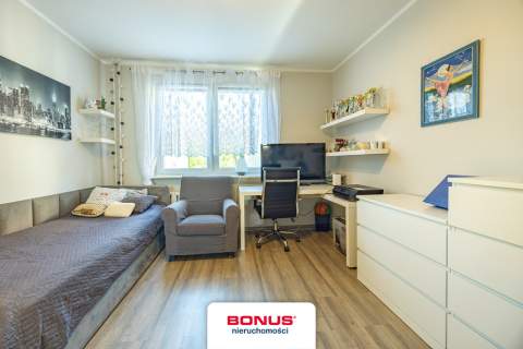 4 pokoje na Pogodnie balkon 1. piętro