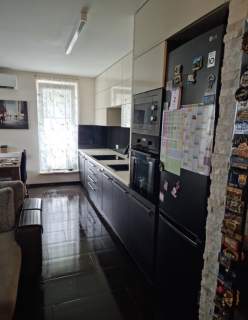 3 pokoje 60 m 2 balkony winda