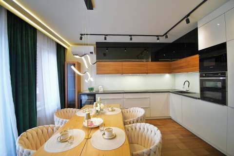 Komfortowe, dwupoziomowe mieszkanie 91,81 m2 4 pokoje os. Bajkowe