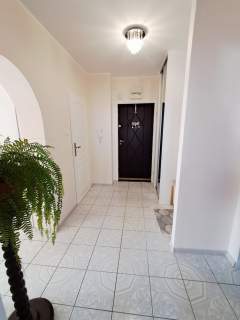 Mieszkanie o powierzchni 72,53m2, dwa balkony, II piętro, um