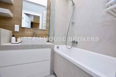 Atrakcyjny apartament na wynajem SkyRes 10 p.