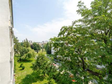 Kawalerka z balkonem 28,8 m os. Złotego Wieku