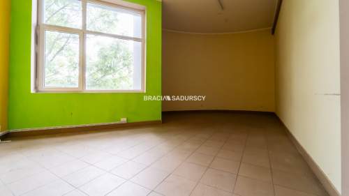 Lokal przy placu Bieńczyckim, Kraków Bieńczyce