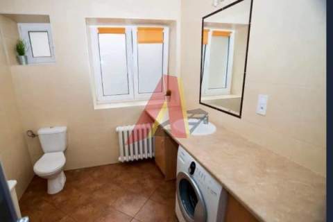PONAD 82 M2 PRZY UL. KRÓLEWSKIEJ