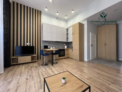 Wynajem/Ekskluzywna kawalerka typu studio/parking
