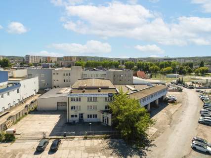 Biurowiec 2 Hale Plac - Nieruchomość inwestycyjna.