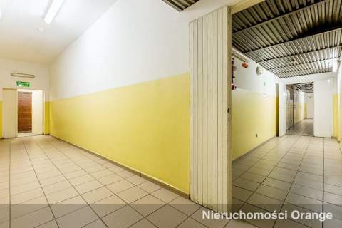 Budynek na akademik, hostel lub mieszkania