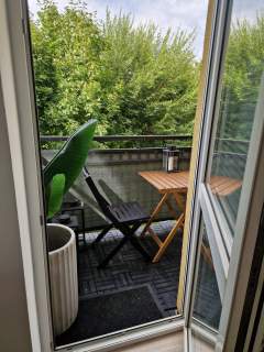 Apartament w zieleni nad rzeką w centrum Rumi