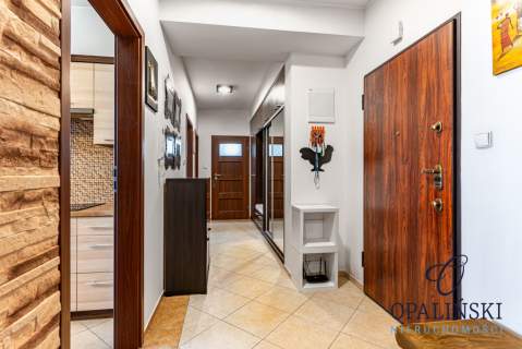 Przytulne Balkon Ostatnie piątro Zadbane