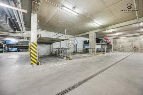 3 balkony 2 Msc. postojowe Oś. Myśliwska Park