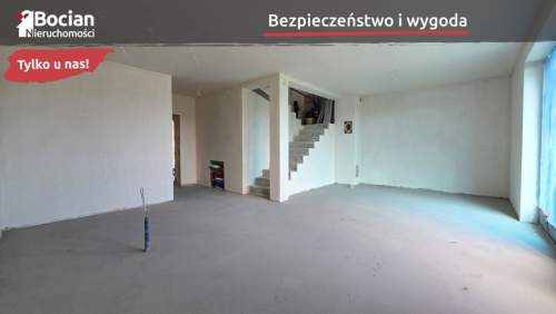Nowoczesny budynek w stanie deweloperskim premium 
