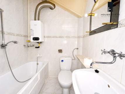 1 PIĘTRO ŚCIŚLE CENTRUM 49M2 BALKON