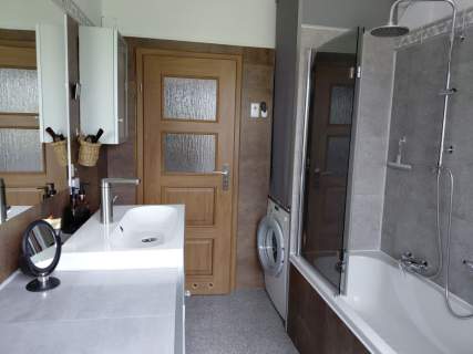 Apartament- dwa miejsca postojowe garaż w cenie