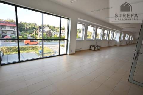 Lokal handlowo-usługowy 400 m2 przy drodze krajowej DK75 w Jurkowie