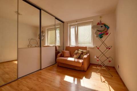 Trzypokojowe z dużą piwnicą /4,1 m2/