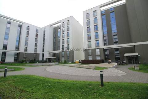 ul.Konopnickiej, Centrum Studio z ogródkiem