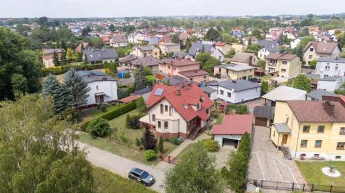 Wyjątkowy, przestronny dom w rejonie Droniowiczek